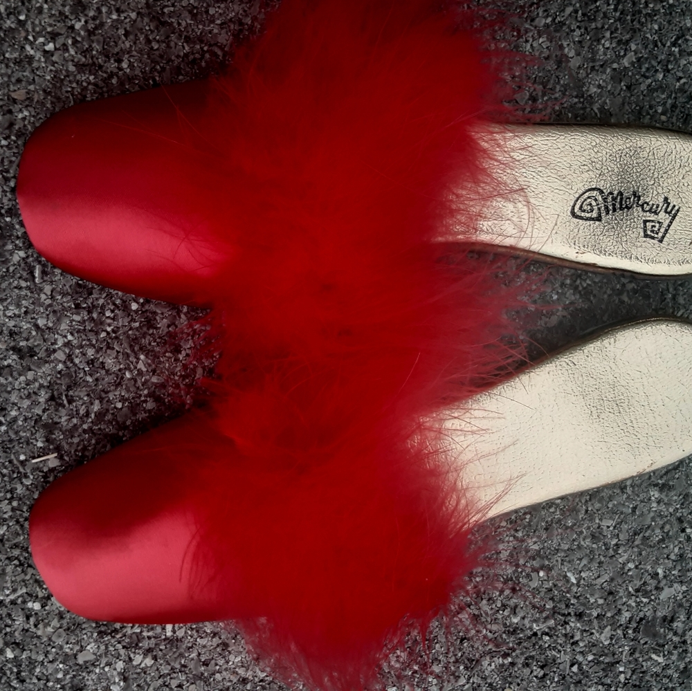 VINTAGE LUXE FUR SLIPPERS